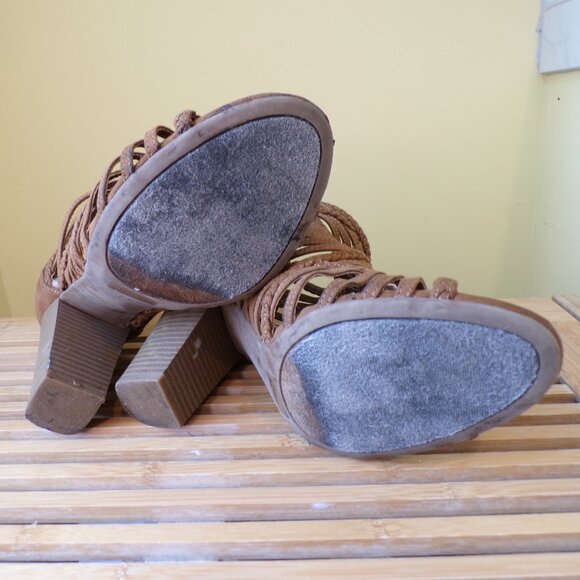 G by Guess Heels Leather Strappy Open Toe Shoes Women’s Size 9.5M - Picture 12 of 14